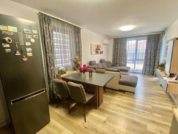 Sea Sunrise Apartment