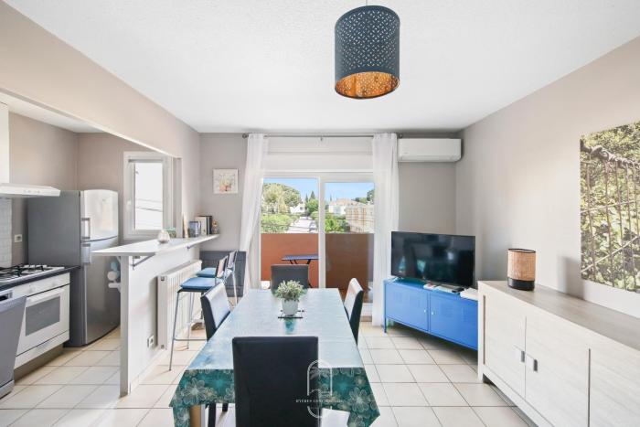 Hyères Proche Centre - Appartement 1 chambre Clim Pk WIFI BY HC