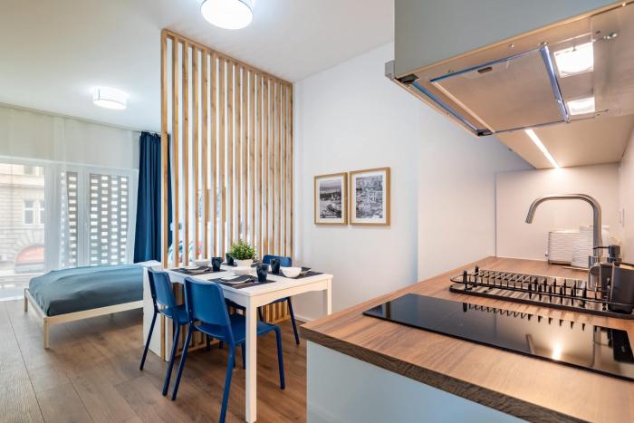 Spacious City Oasis - Modern Design