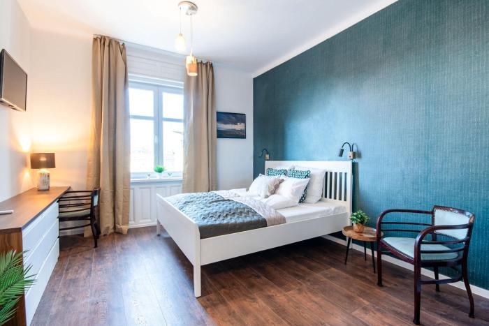 Super Central - Modern - Sunny