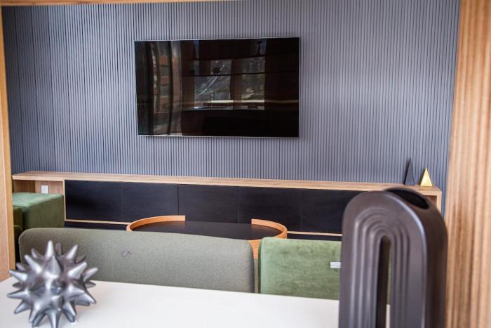 Executive suite and top amenities