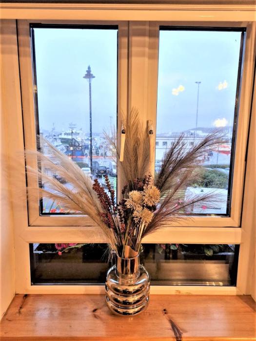 No1 Harbour view apartment Killybegs