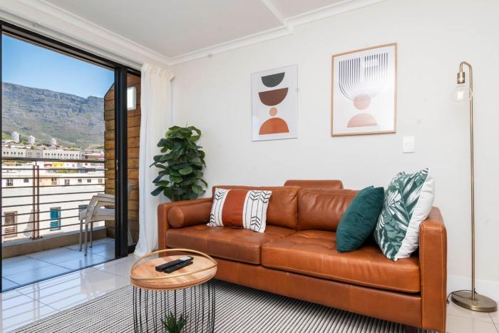 TableMountain Views 2BR Parking Balcony Pool