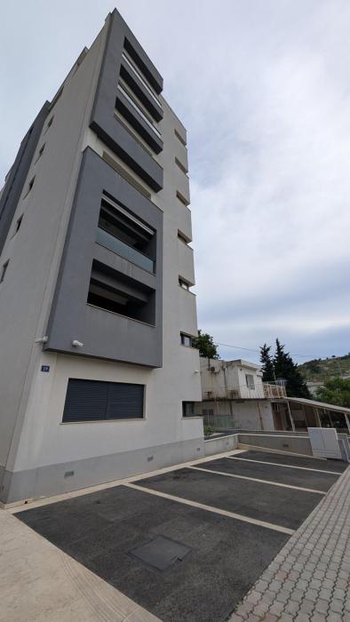 Sutomore - Lux apartment 1