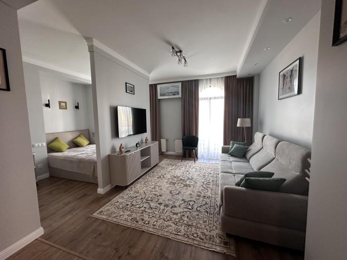 Hermes Apartment Center