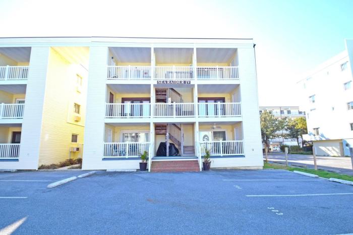 Sea Raider IV 303 condo