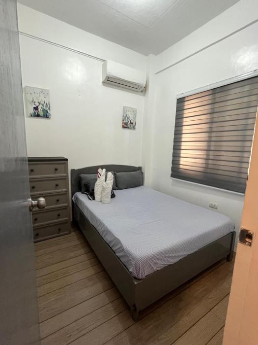 San Jose del monte Bulacan gumaok with aircon unit 1