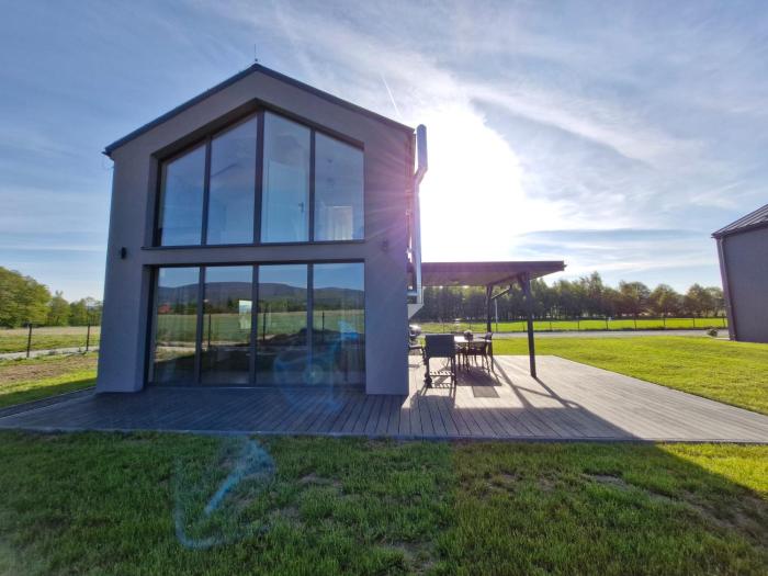 Osada z widokiem na Śnieżnik