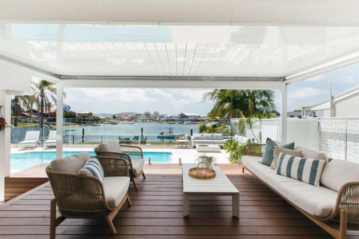 MainSail by Coast Hosting