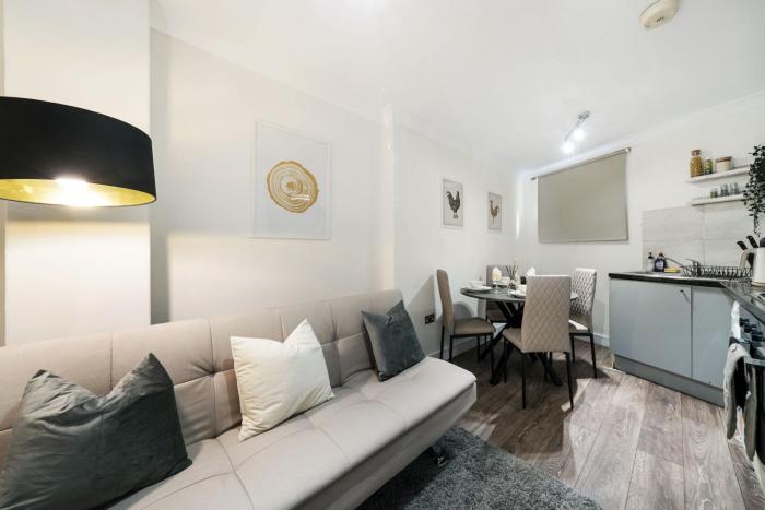 Ground Floor Budget Studio & 1Bed Apartments