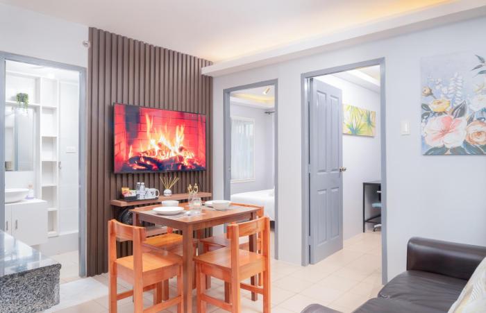 Cozy 2BR Downtown Condo