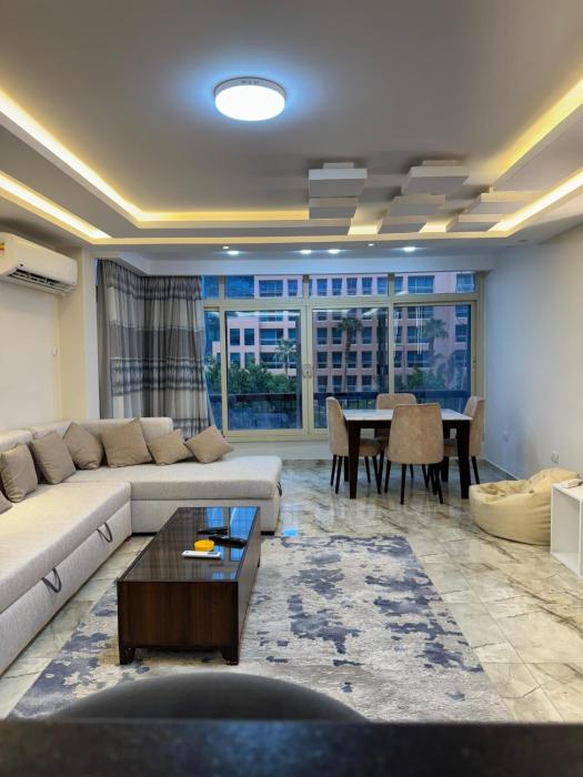 Amazing Apartment Overlooking CityStars