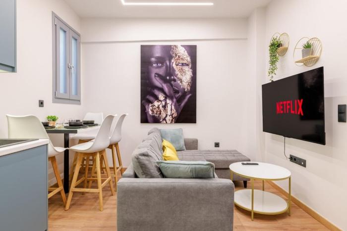 The Athens Getaway Apartment GF