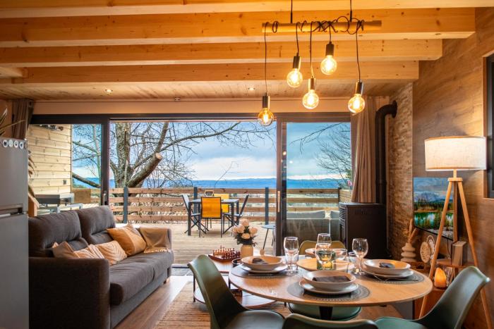 Les Gites du O Forêt-Gîte Orizon avec bain nordique et magnifique vue sur la plaine du forez