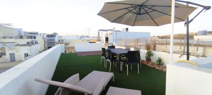 Charming Townhouse - Steps from Waterfront