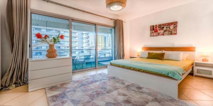 8min Walk from JBR beach Stylish 1-Bedroom Apartment in Dubai Marina