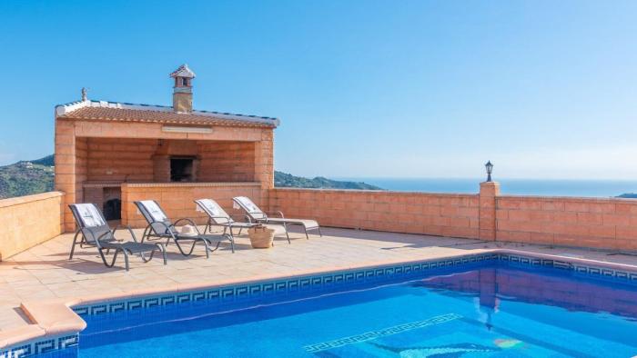 Casa Sagrario Sayalonga by Ruralidays