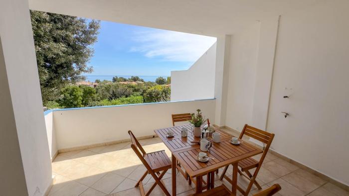 Blue Horizon Apartment