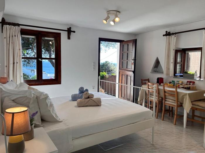 Grandpa Simos Traditional Guest House (B)