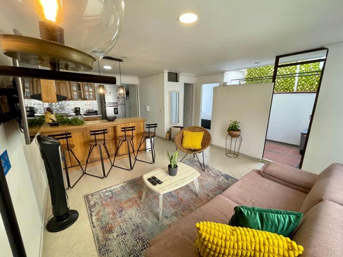 laureles excelente ubicacion la 70 estadio, cerca al poblado