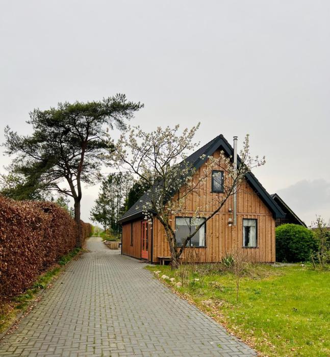 Houses & Hottub - Food Forest Valthe