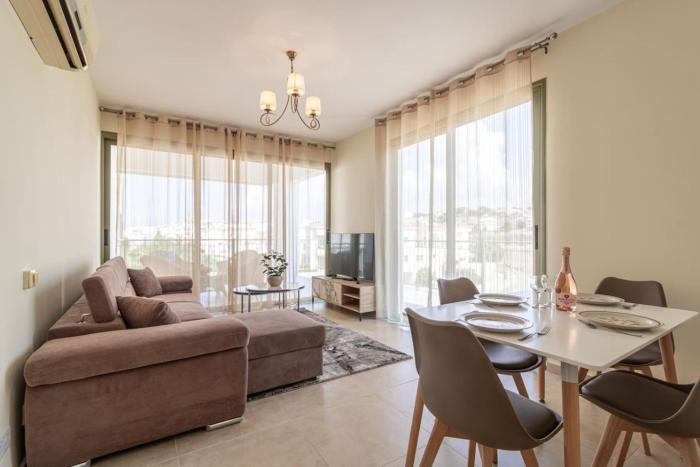 Apartment Jasmine - Peaceful 2-BR City Retreat in Paphos