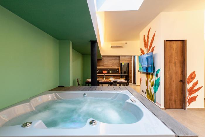 Ll 203 4BR 4Bath Apartment close to lleras park - Poblado - Medellín