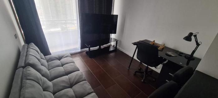 2 bedroom - 1 bathroom - Parking