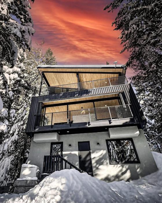 RAVN HAÜS - Oregons Premier Alpine Retreat