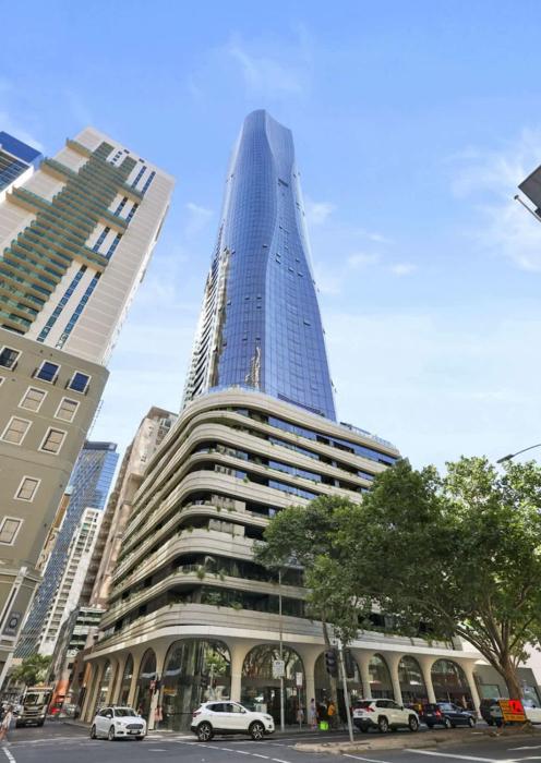 1Br1Ba1S Stylish Apt Southern Cross ASP-42 Pool Gym Sauna