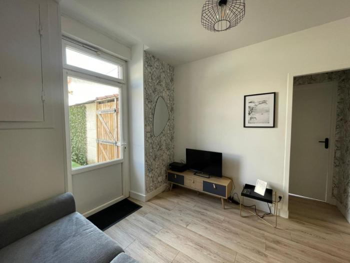 Charmant T2 avec cour extérieure