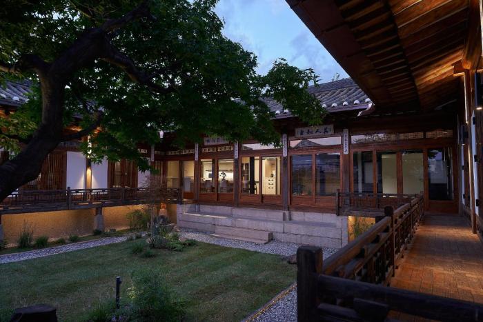 Nostalgia Hanok Hotel