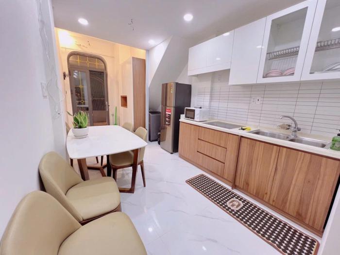 Homestay Near Pink Church, Tan Dinh Market