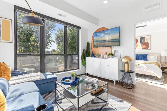 Lux 2BD Sofa Bed DT &UMN GYM Free Street parking