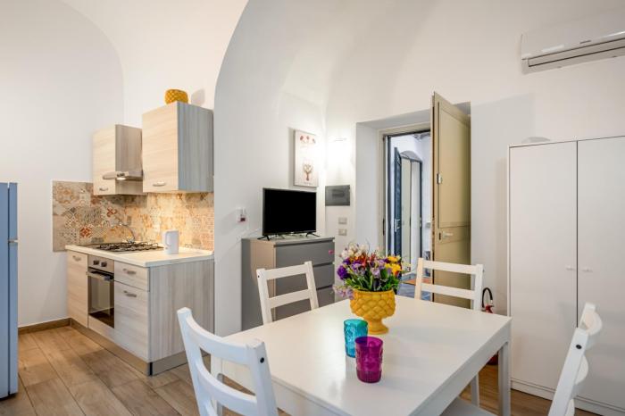 GuestHost-Storie di Lava e lAngolo dellElefante Apartments