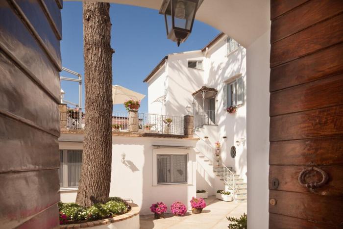 Casa Laura, SAgata Sui Due Golfi, Amalfi Coast, Italy