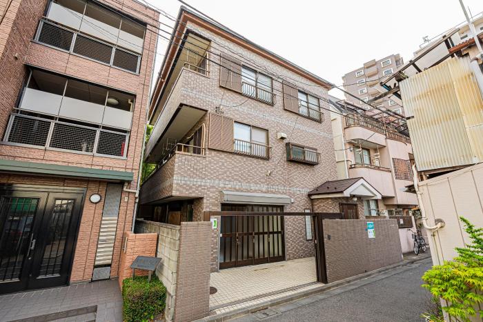 NEW OPEN! japanse house,! nearest akabane station 6ldk mix 15 people, shinjuku 14 min,shibuya 19 min,tokyo 15 min