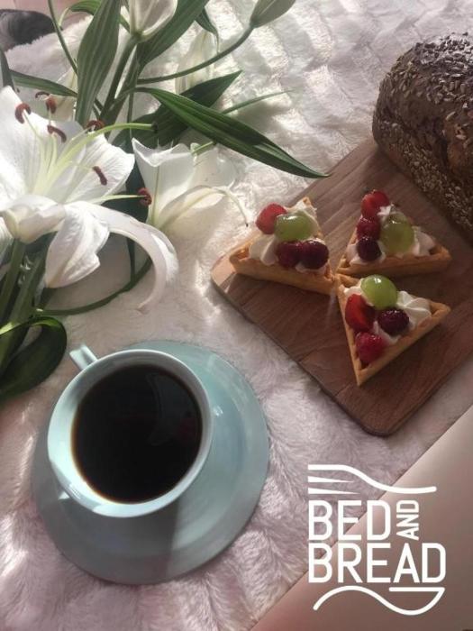 Bed and Bread with Tea Time & Coffee Break