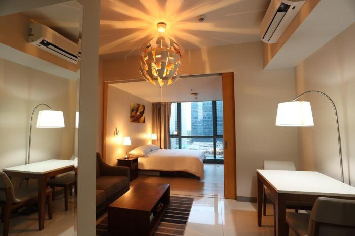 1BR condo at One Uptown Residence in BGC