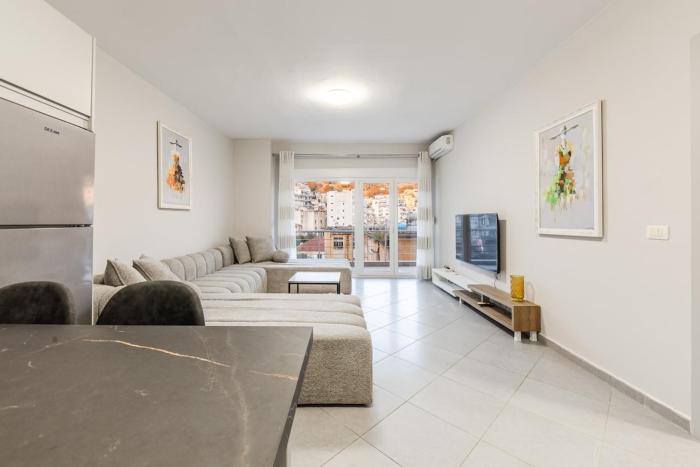 Seaview Apartment in the Center of Saranda