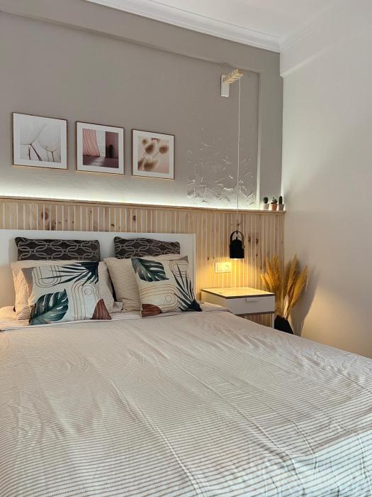 Quarto confortável com varanda