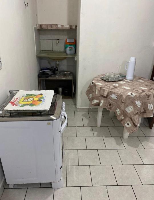 kitnet bem localizado