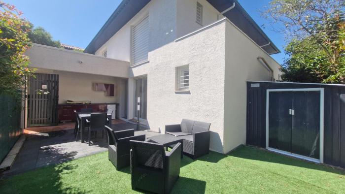 "Villa de Jade" Maison de vacances en residence avec piscine - Clim - parking