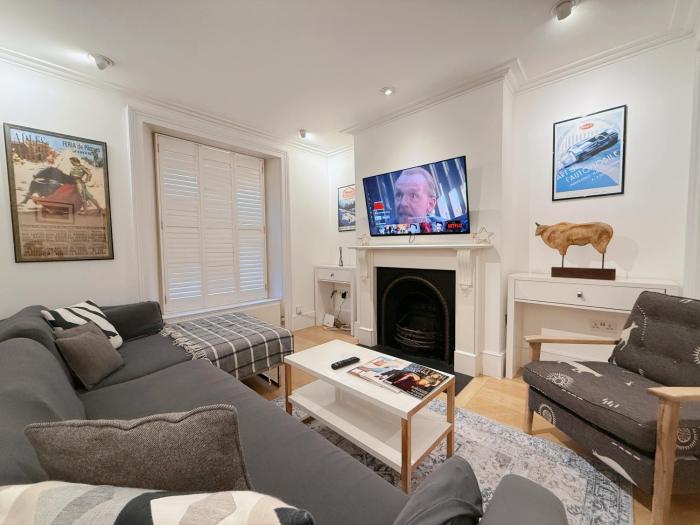 Luxury 3BRs Home, Spacious and Cozy in Victoria