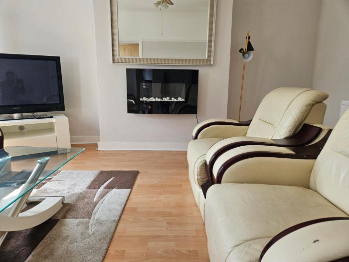 Cosy Flat with private entrance near East Croydon