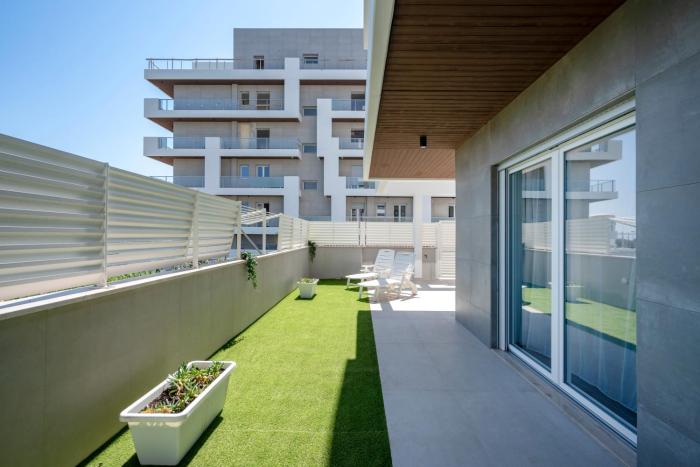 FronteMare Apartment - 5 MinWalk from the beach & Terrace