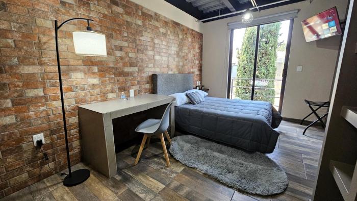 R03 MID STUDIO at ITESM CEM Full Services, Shared-Kitchen, Fridge ,Laundry, Smart TV, Parking, Balcony