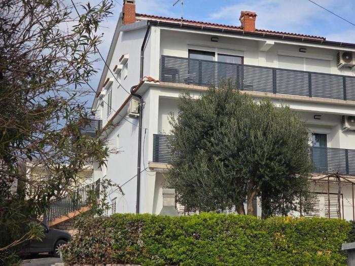 Apartments with parking space Palit, Rab - 4983