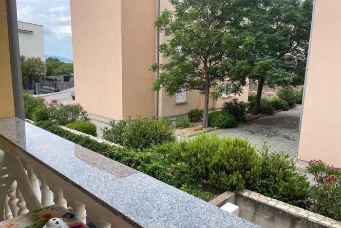Apartments by the sea Smokvica Krmpotska, Novi Vinodolski - 24410