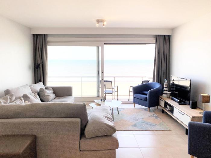 Sea View Family Apartment